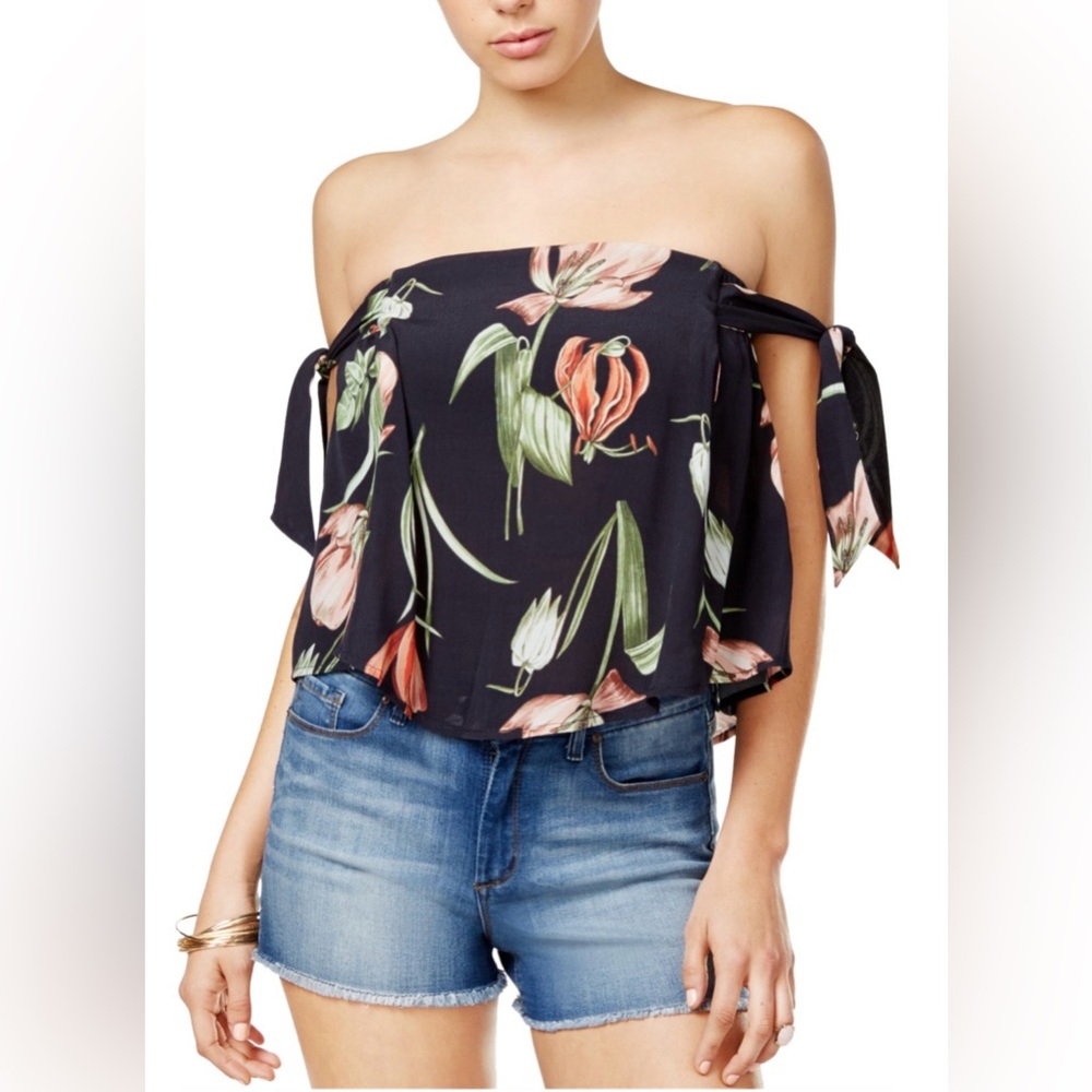 NWT astr the label top